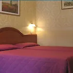 Milo Hotel
