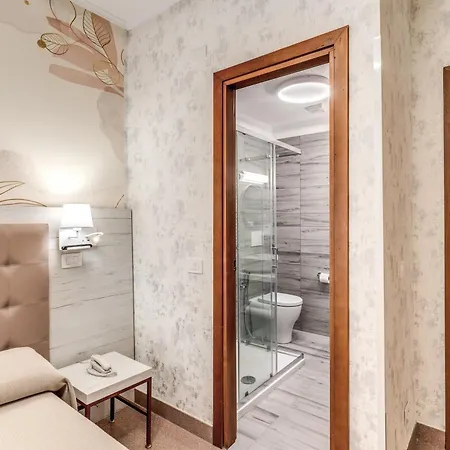 Ξενοδοχείο Milo 3*