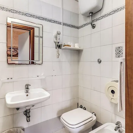 Hotel Milo 3*